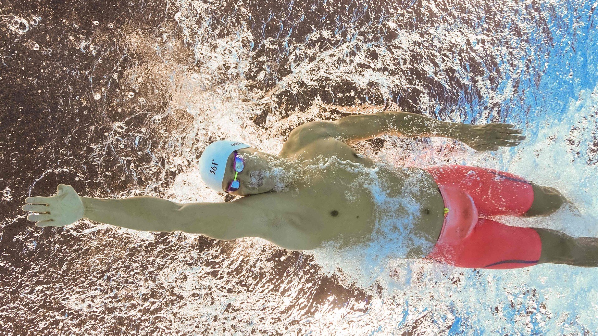 爱游戏体育APP下载-唐纳德·高尔展现强大进攻能力，成为袋鼠队的致命武器，唐纳德古尔德